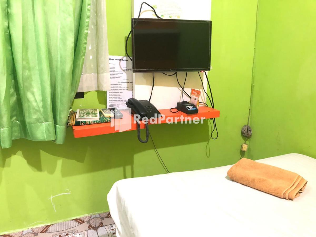 Seungit Syariah Tebet Mitra Reddoorz Guest house 2*