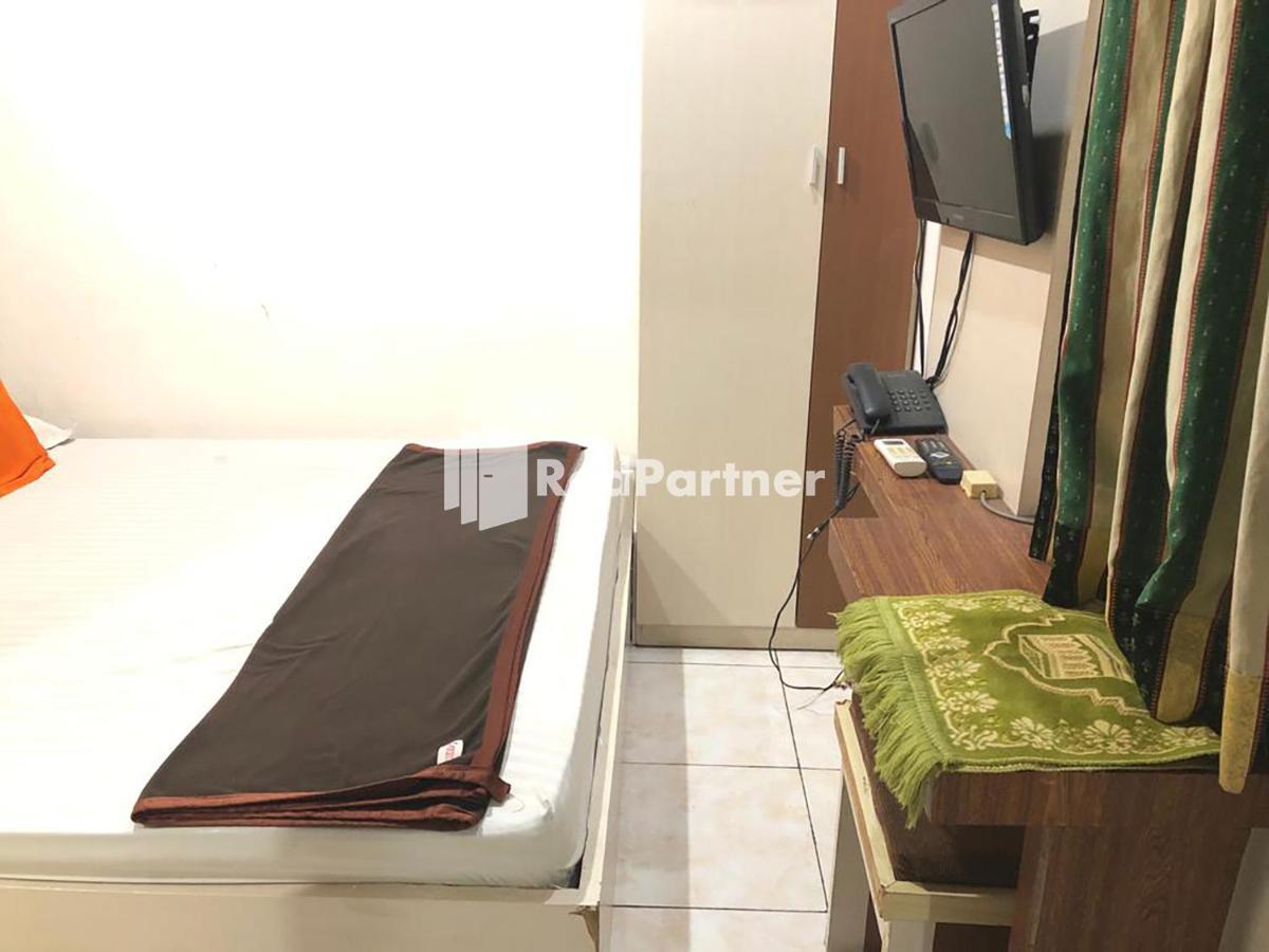 Seungit Syariah Tebet Mitra Reddoorz Guest house
