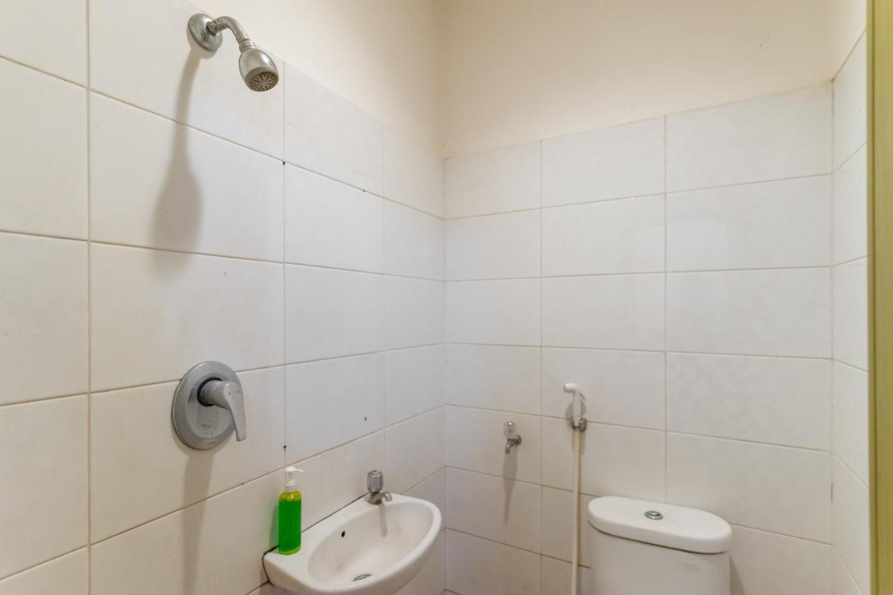 Reddoorz Near Stasiun Juanda Hotel Jakarta