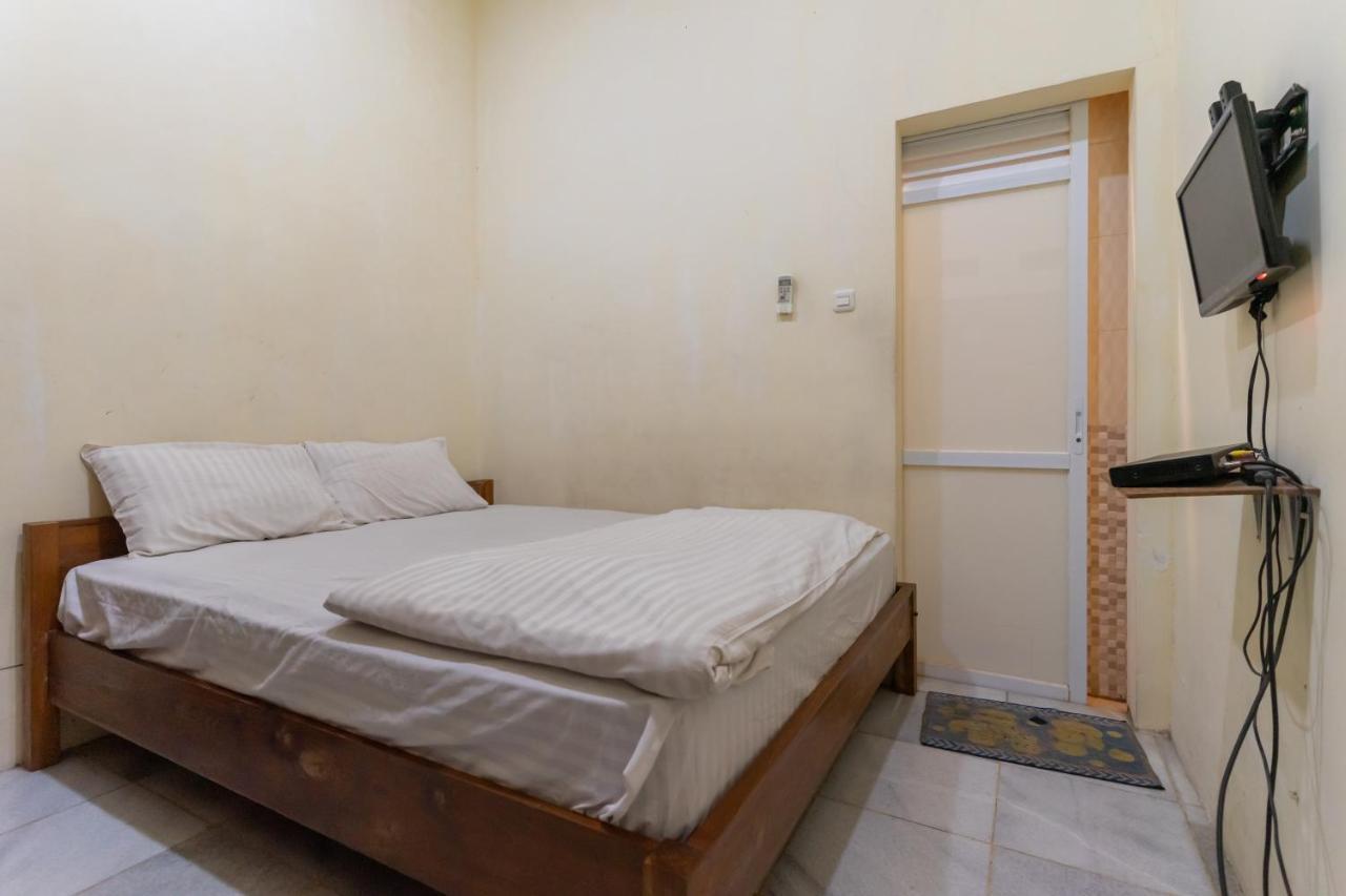 Hotel Kebon Kacang Residence Redpartner *