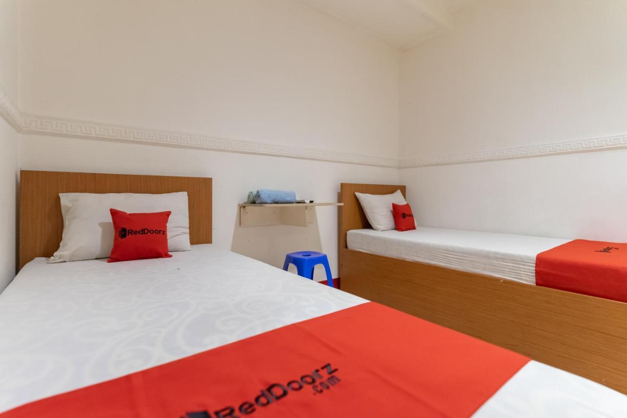Reddoorz Near Stasiun Juanda * Jakarta