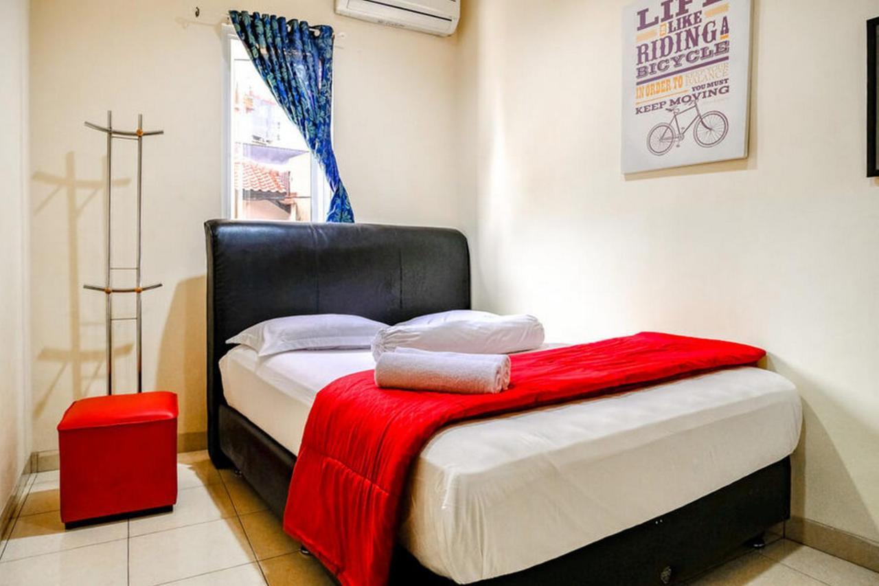 Malabar Mitra Reddoorz Guest house Jakarta