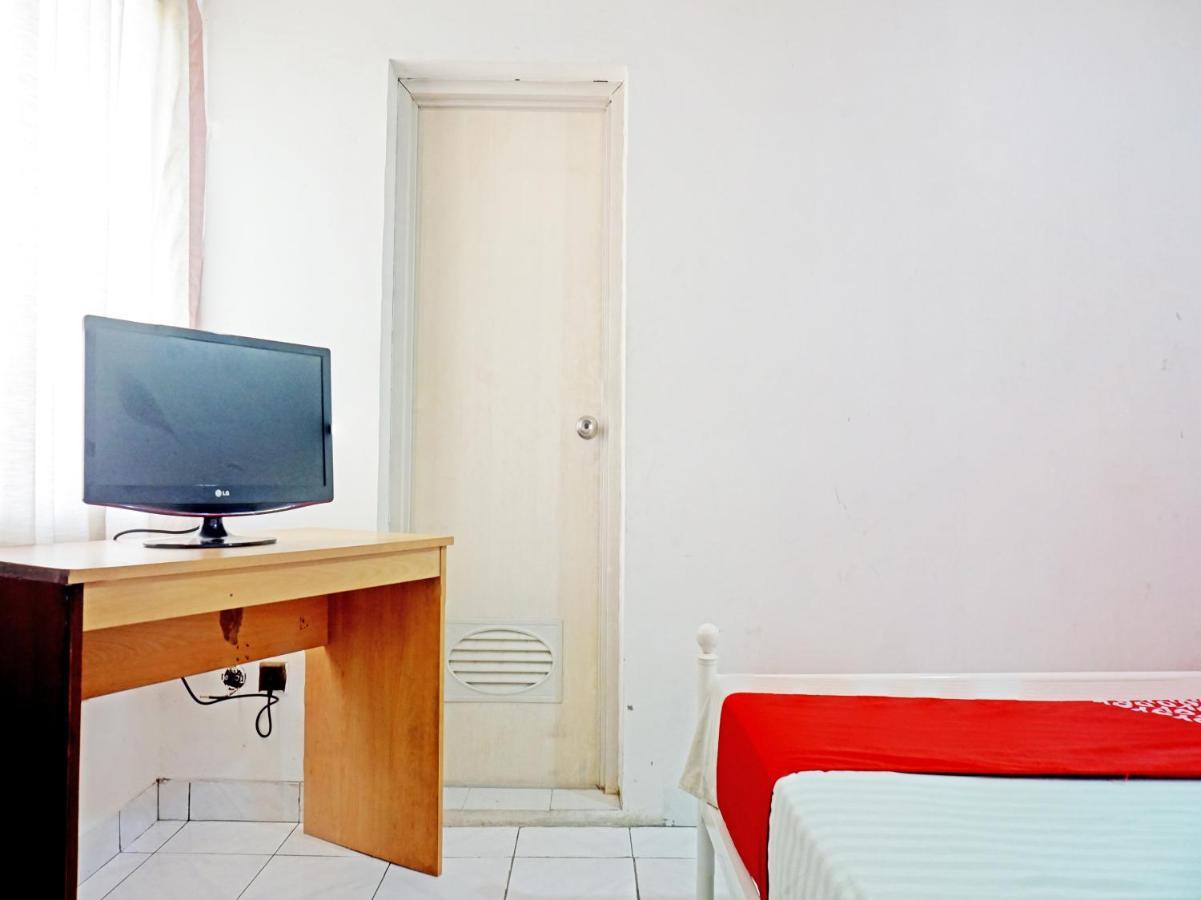 Hotel Oyo 90824 Griya Ummiku Syariah Jakarta