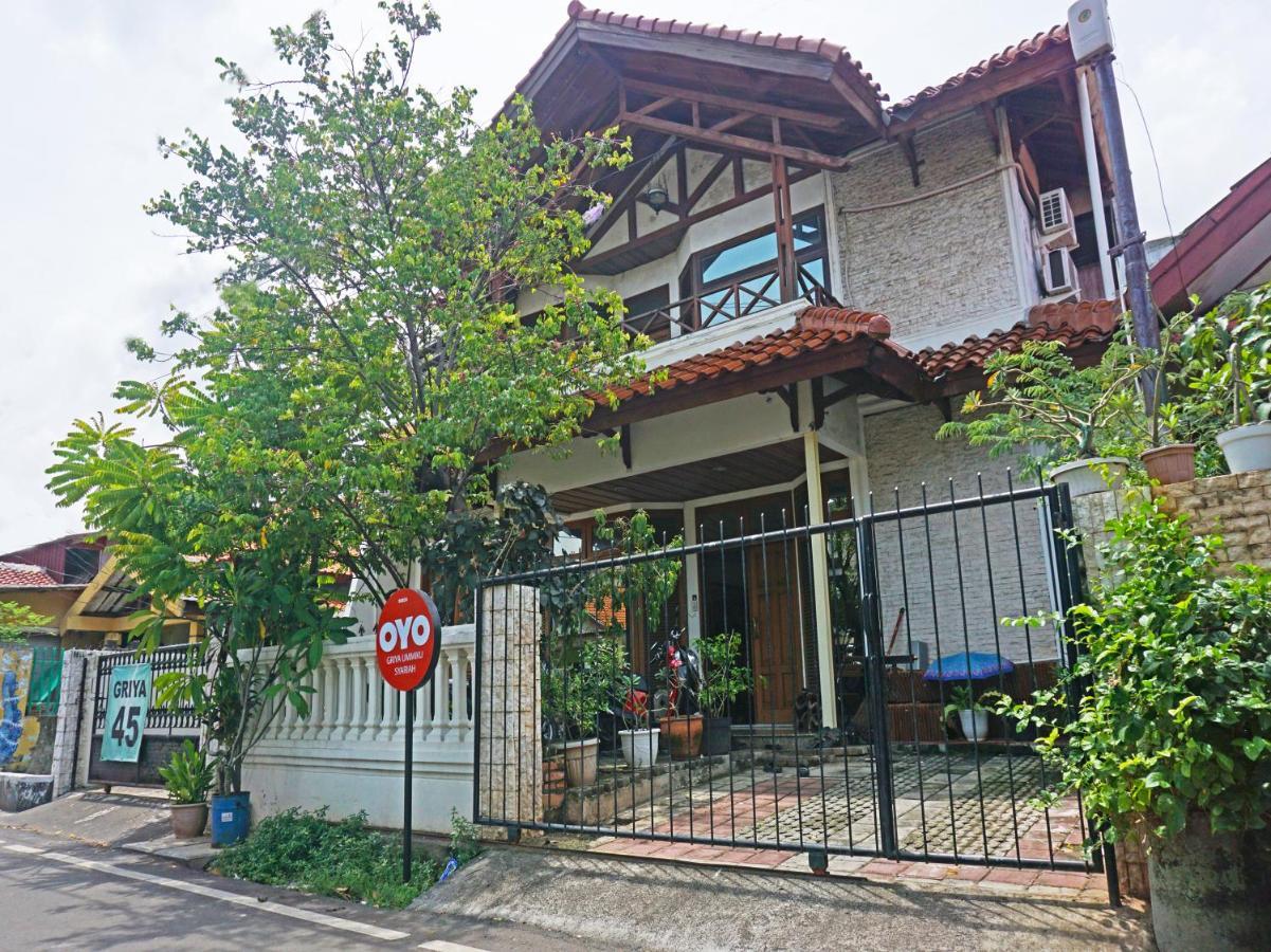 Oyo 90824 Griya Ummiku Syariah 2* Jakarta