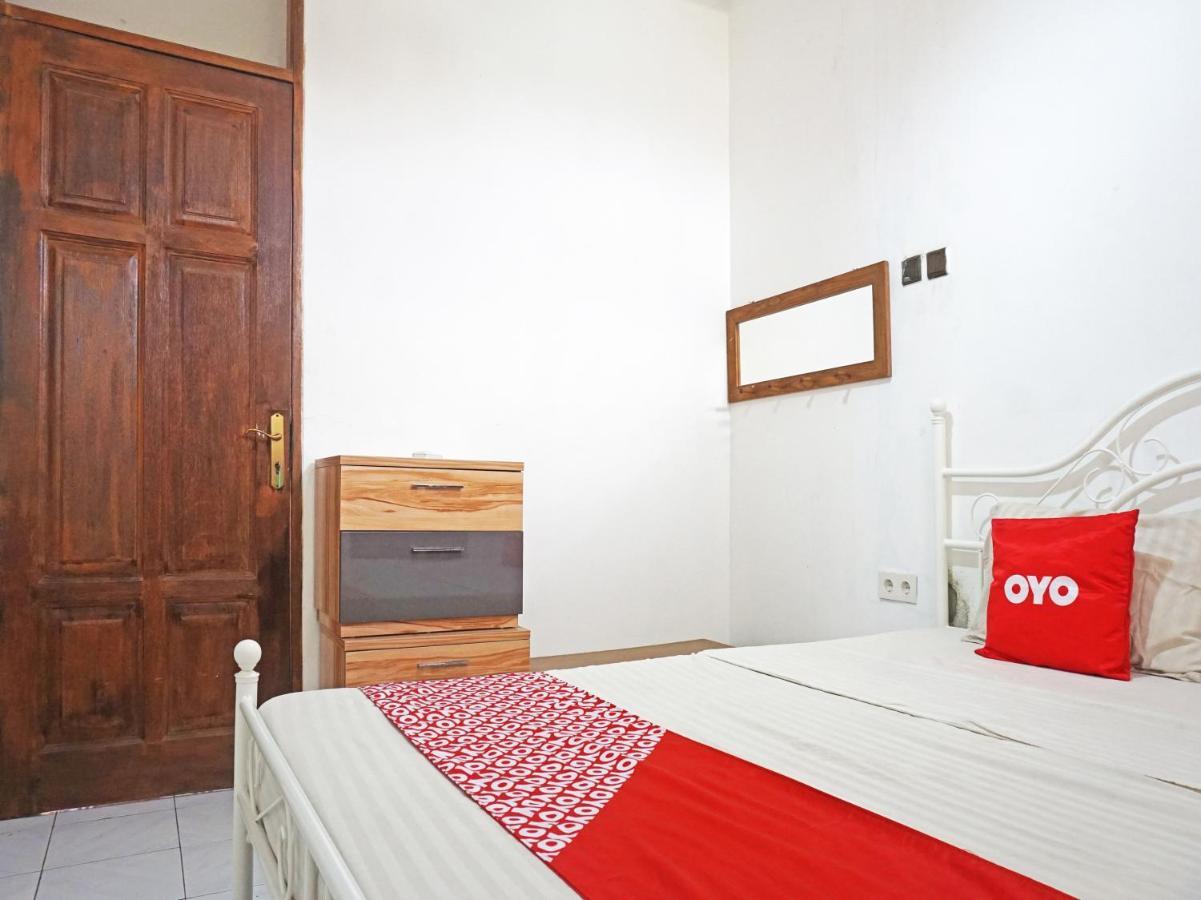Hotel Oyo 90824 Griya Ummiku Syariah 2*