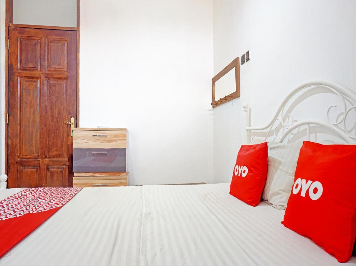 Hotel Oyo 90824 Griya Ummiku Syariah 2*