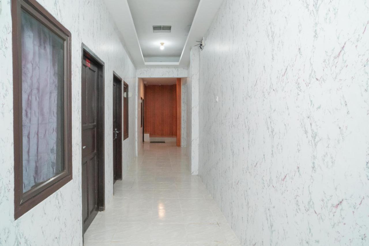 Reddoorz Near Itc Cempaka Mas 2 Jakarta