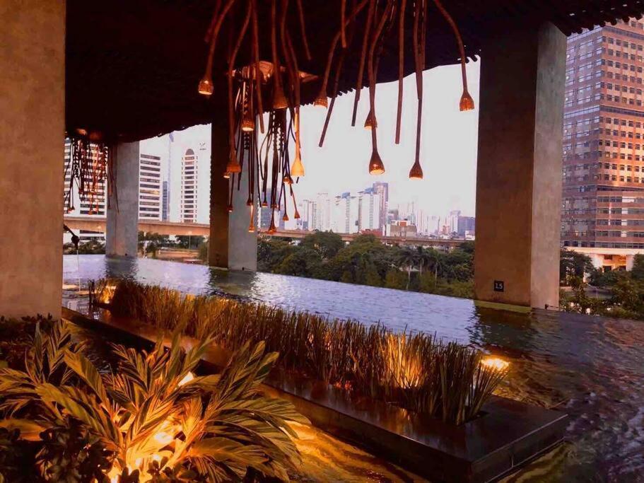 Arya's At Sudirman Suites Apartemen *