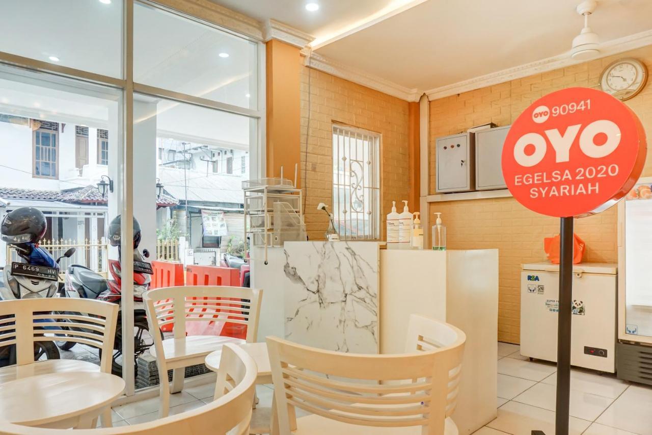 Oyo 90941 Egelsa 2020 Syariah Hotel 2*