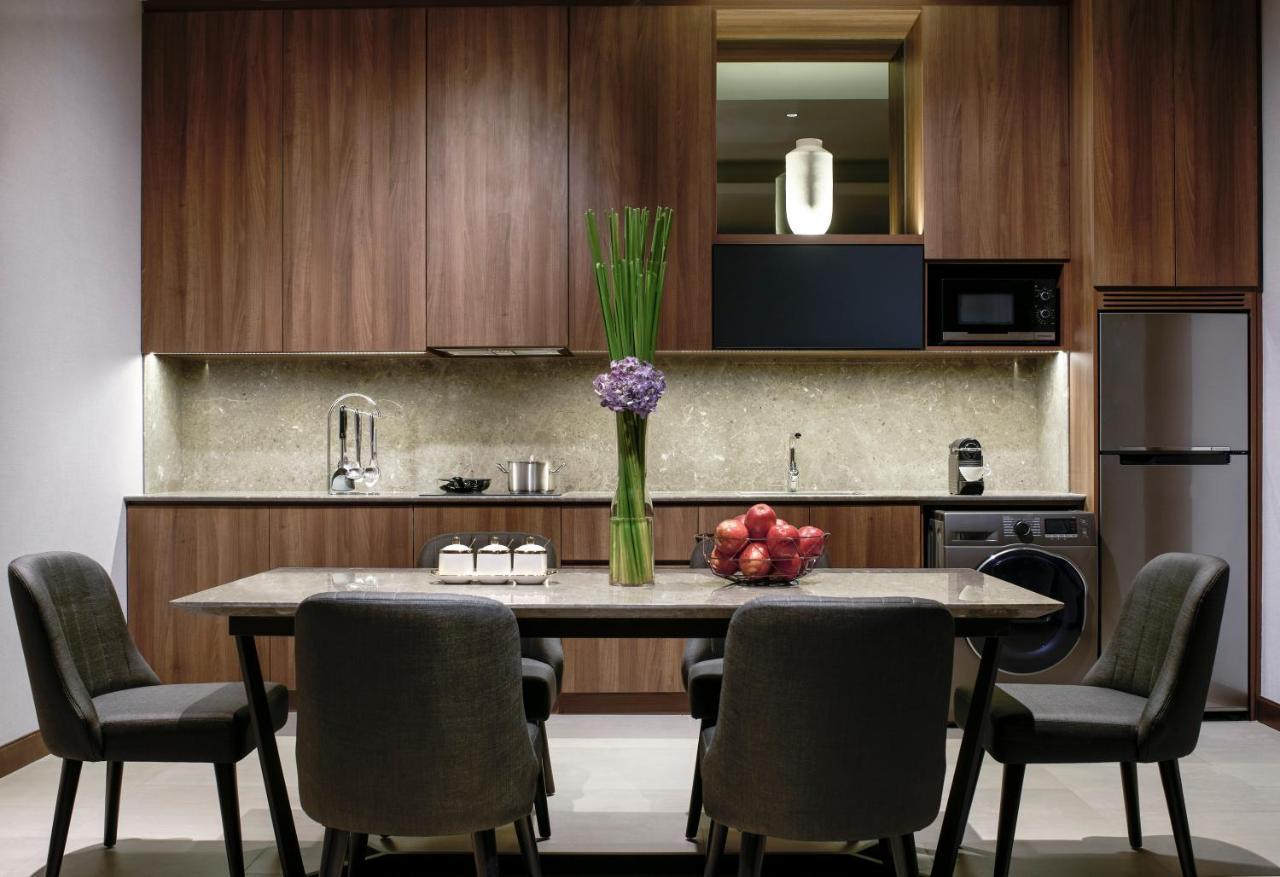 Oakwood Premier Cozmo 5* Jakarta