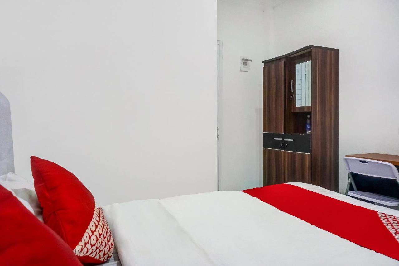 Oyo 90941 Egelsa 2020 Syariah Hotel 2*