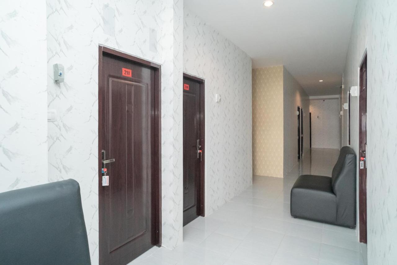 Reddoorz Near Sarinah Hotel 2*