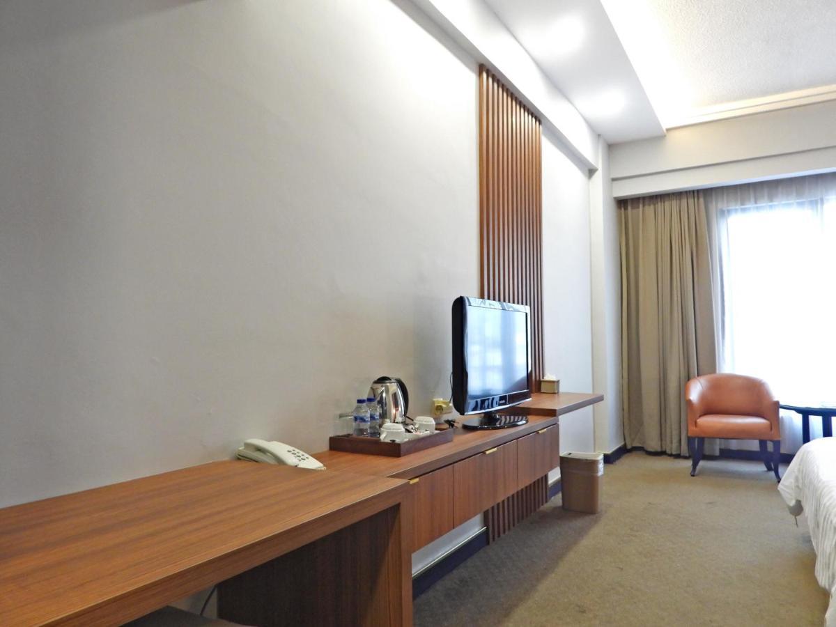 Maxwell Hotel