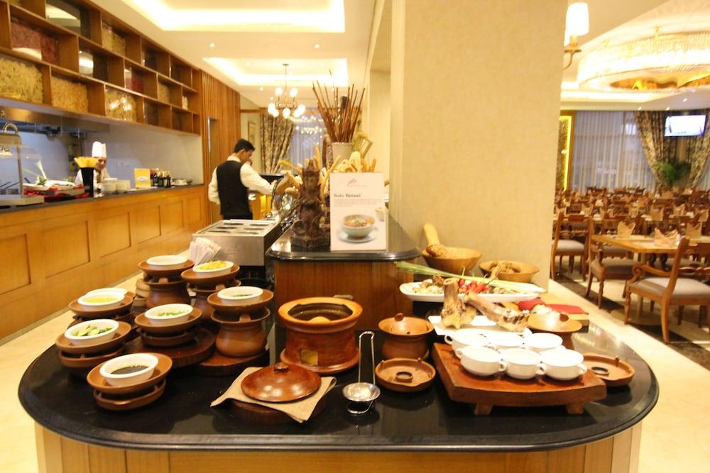 Ambhara Hotel Jakarta
