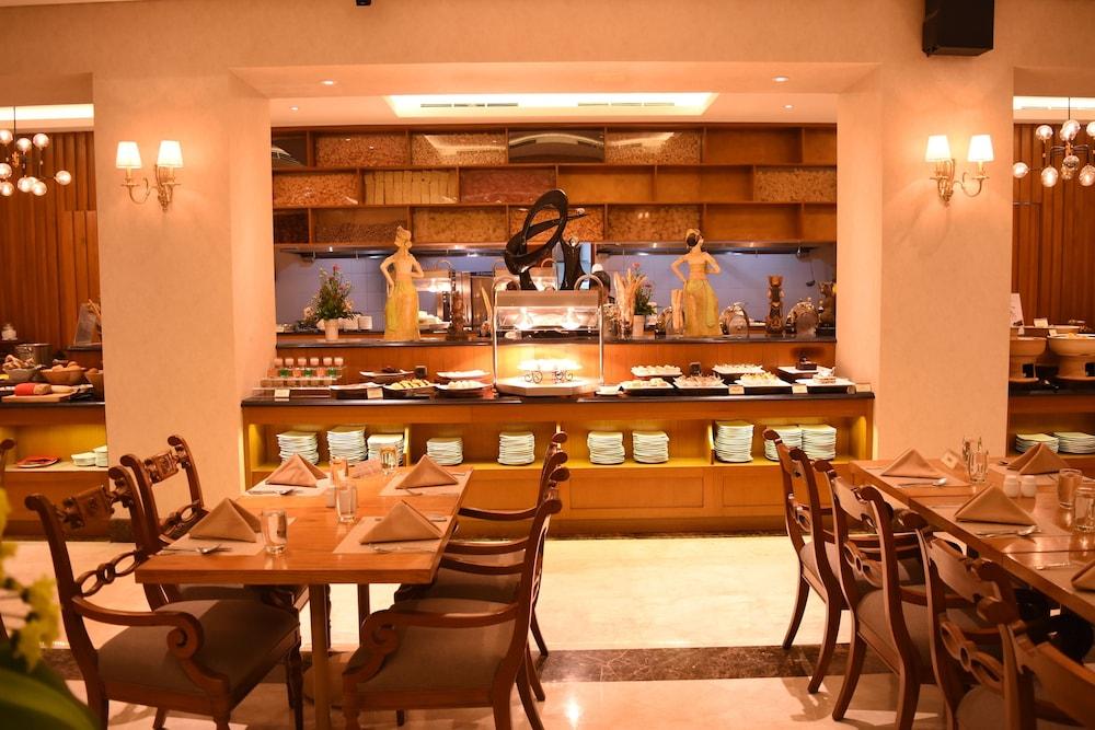 Ambhara Hotel Jakarta