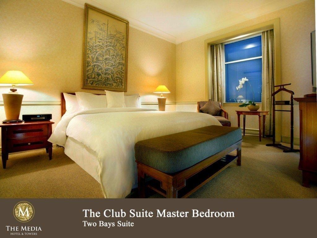 The Media & Towers 5*