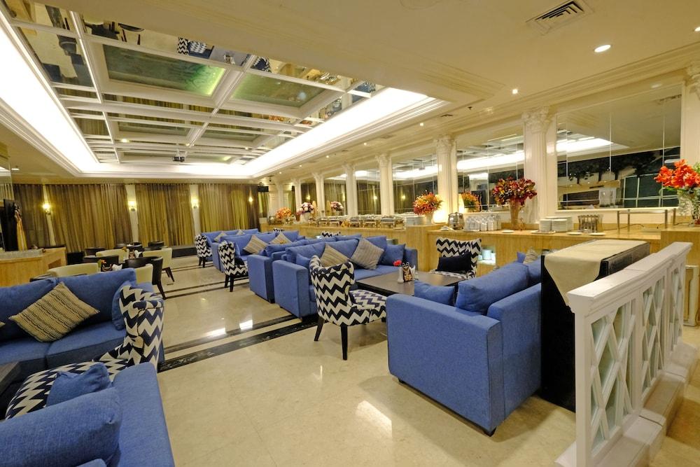The Bellezza Hotel