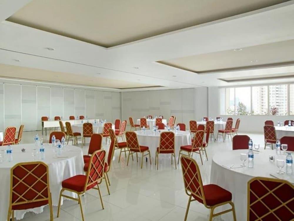 Amaris La Codefin Kemang Hotel 3*