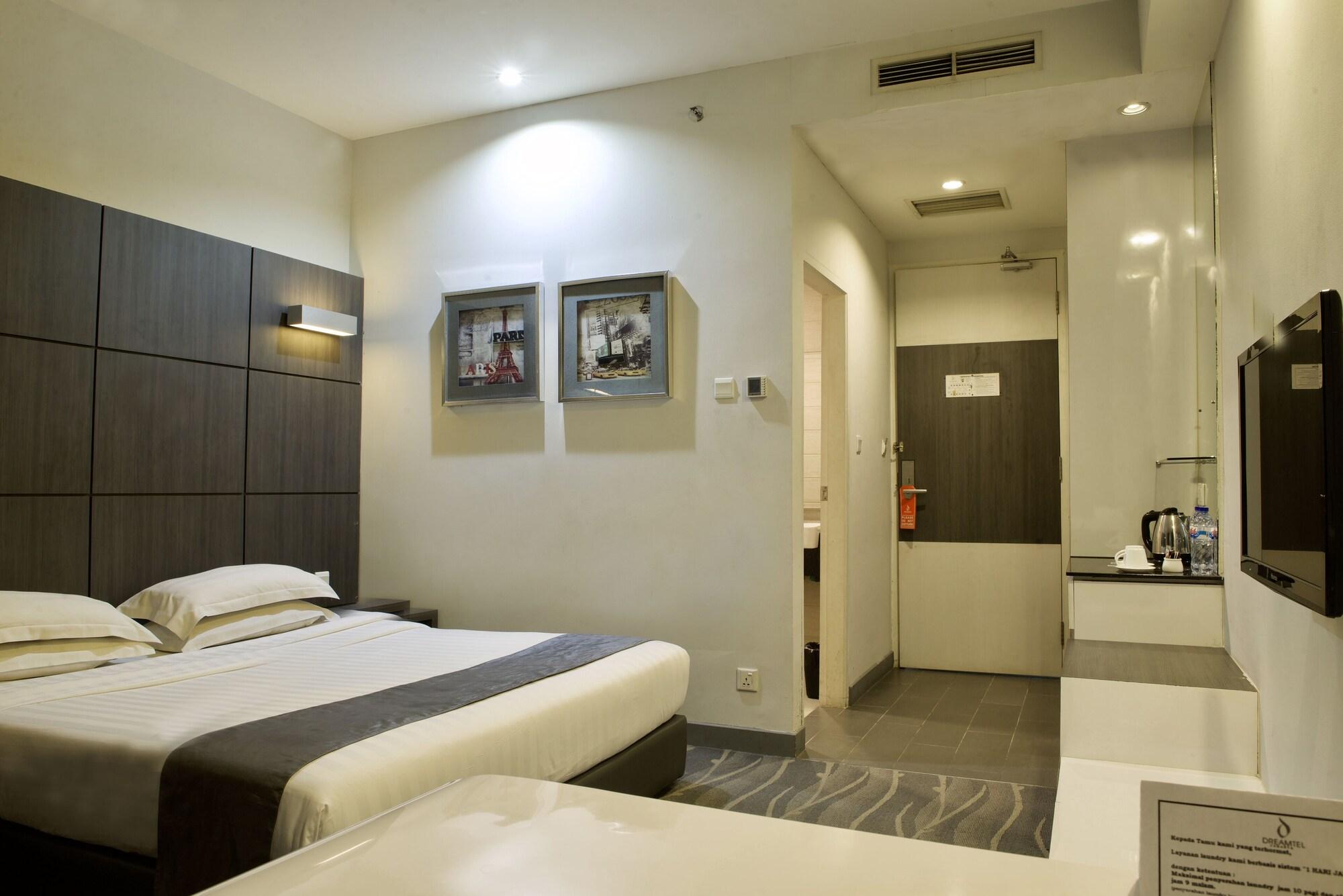 Dreamtel 3*