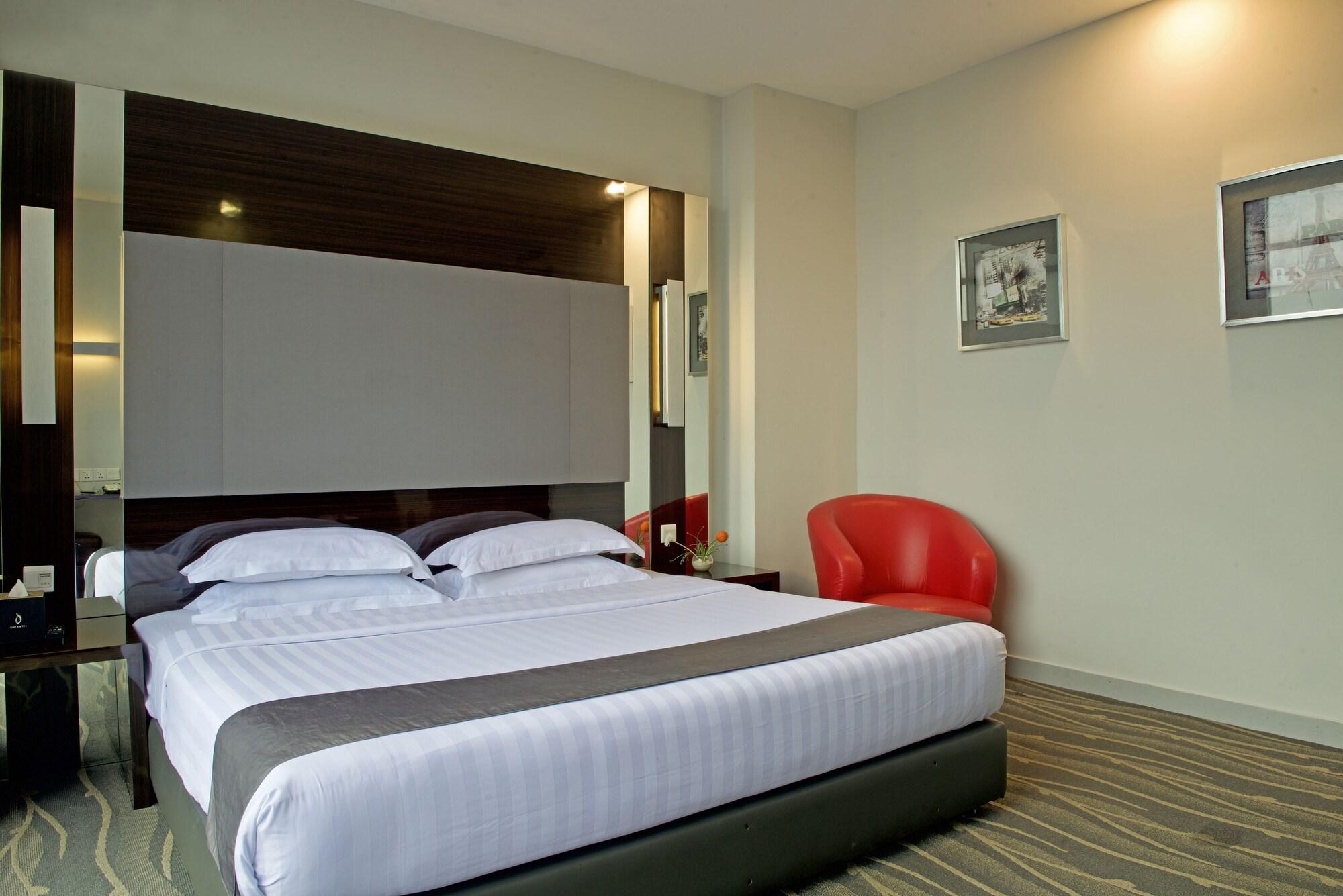 Dreamtel 3*