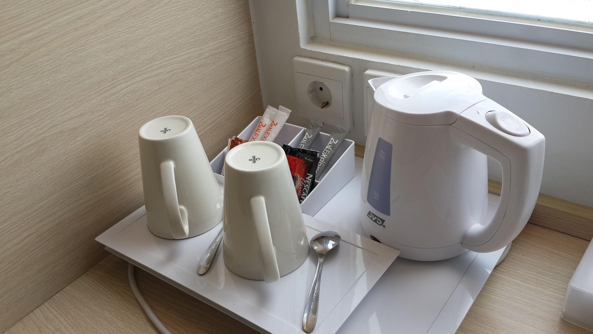 Hotel Zuri Express Mangga Dua 3*