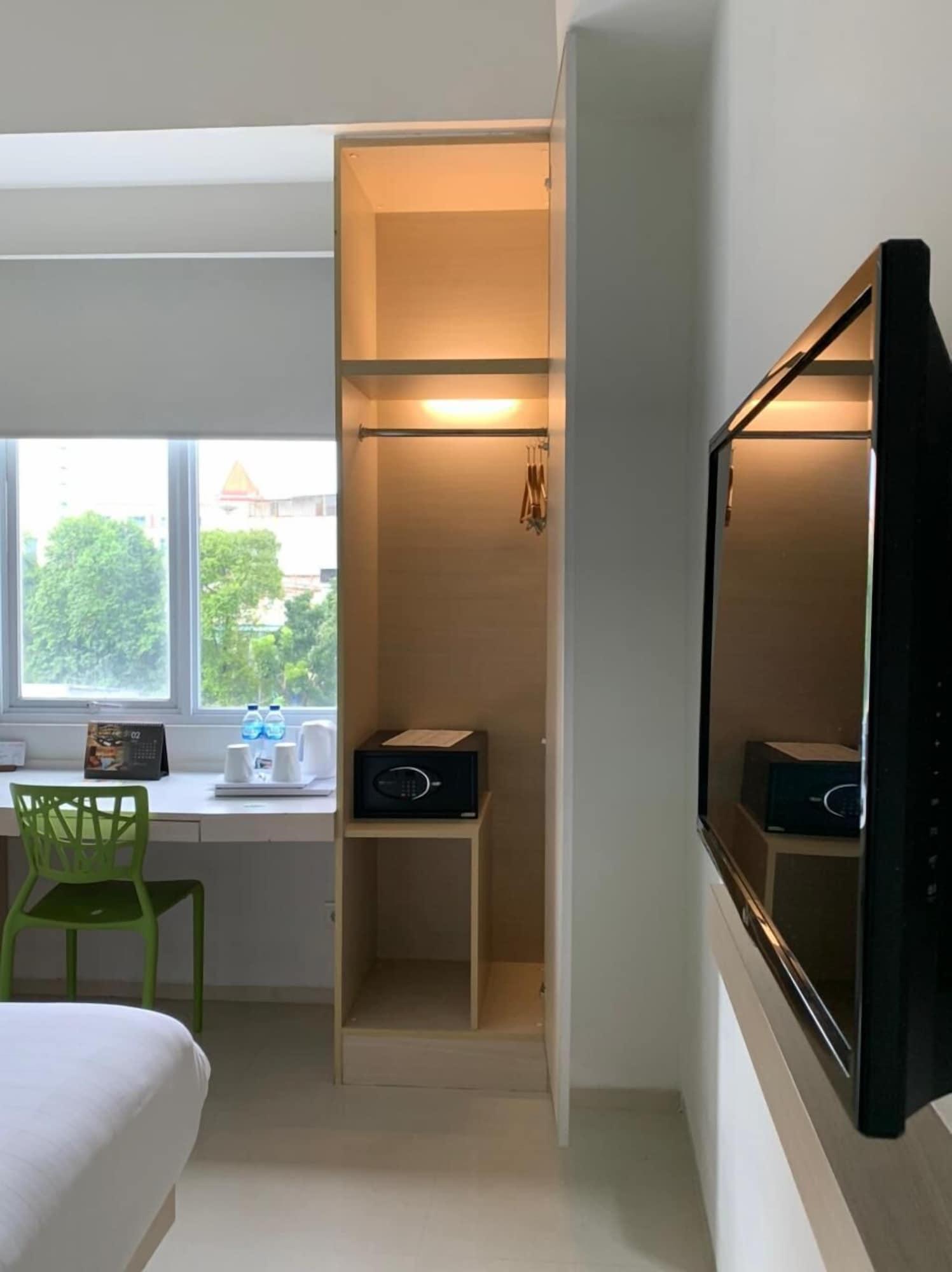 Zuri Express Mangga Dua 3* Jakarta
