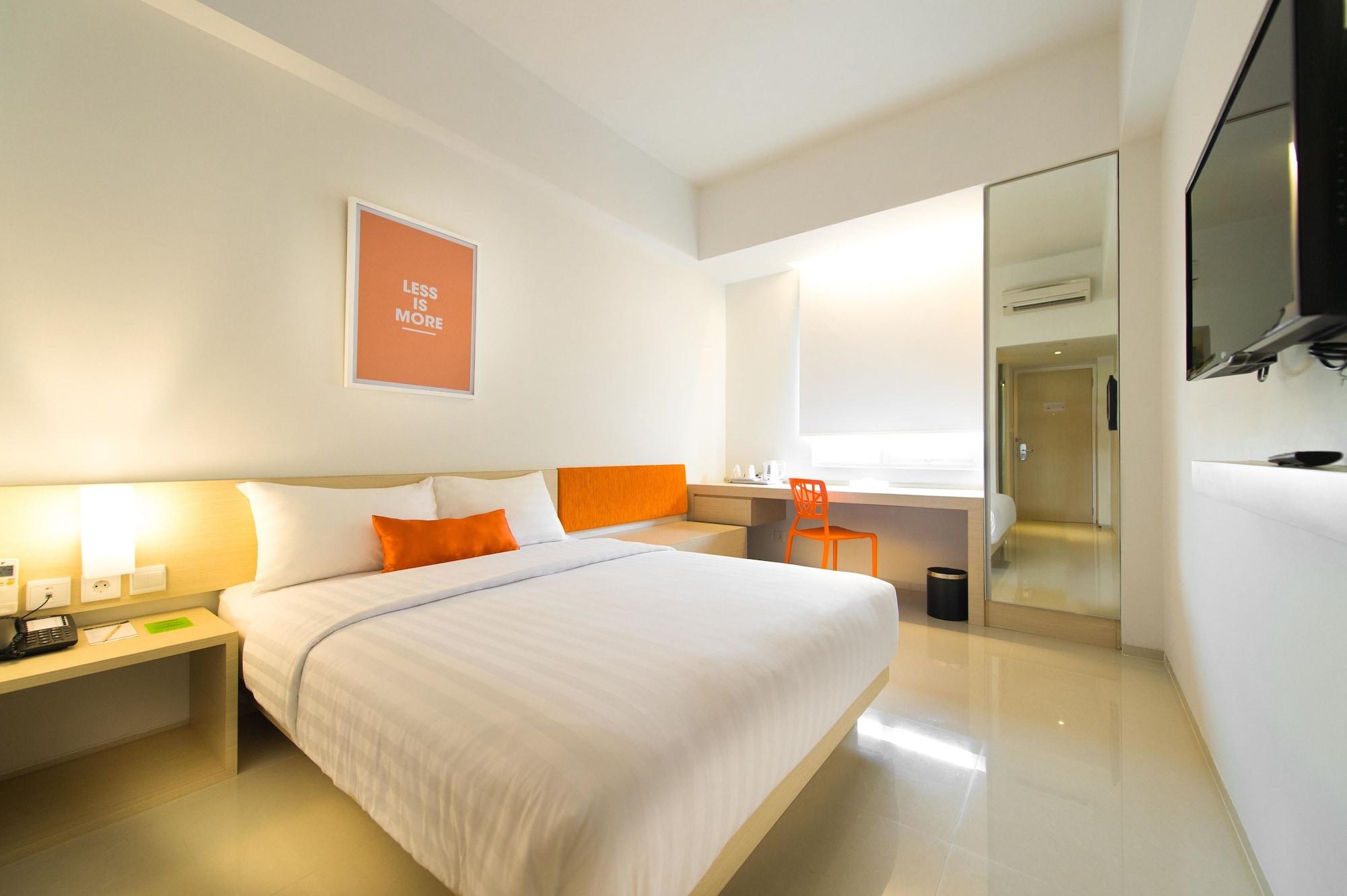 Hotel Zuri Express Mangga Dua 3*