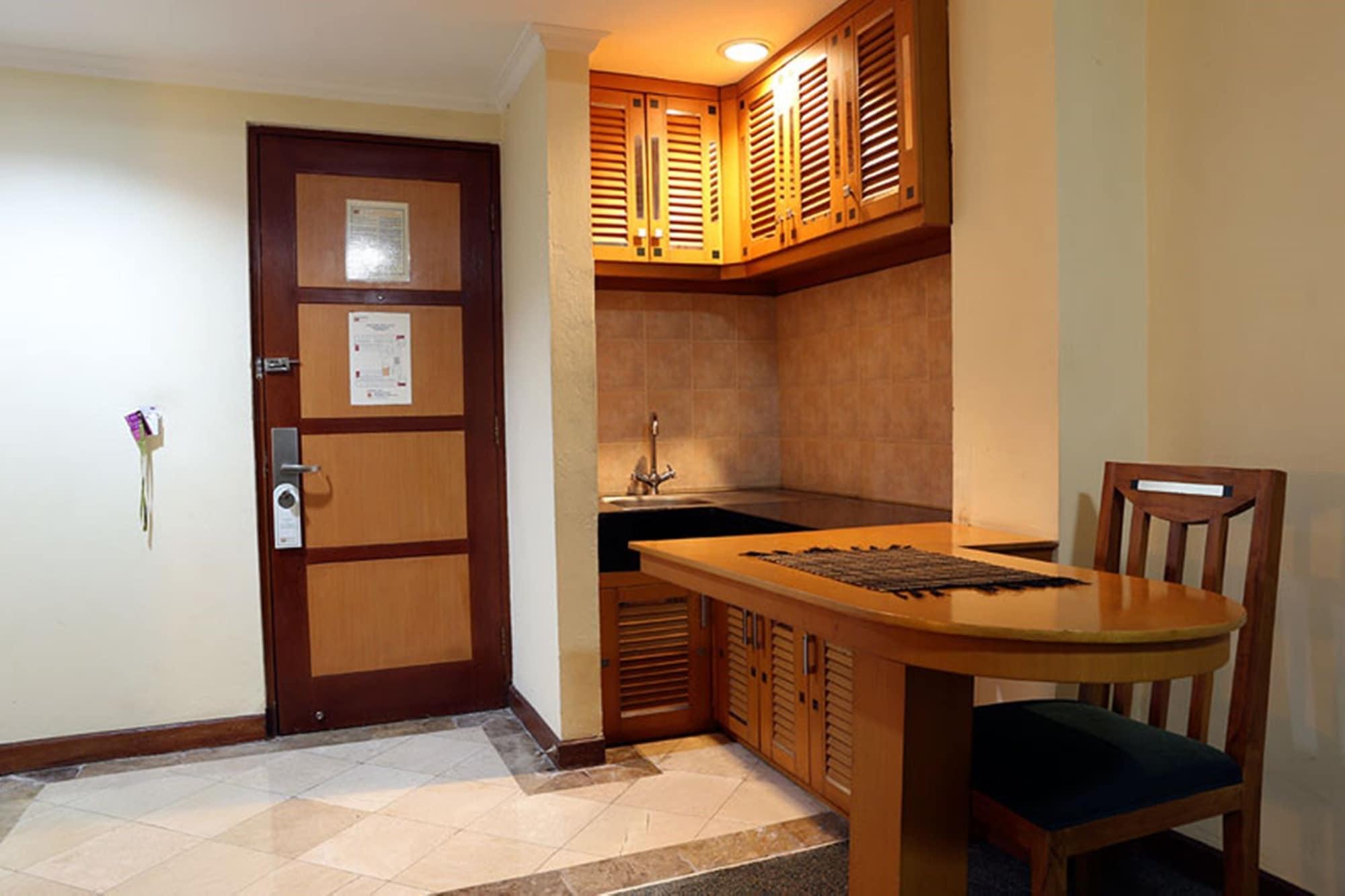 Mega Anggrek Slipi Hotel