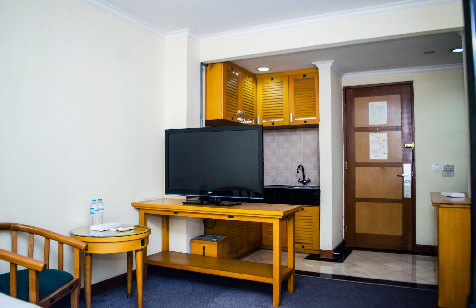 Mega Anggrek Slipi 3*