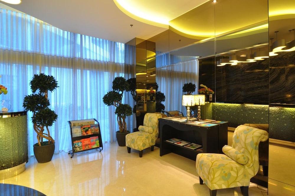 Gp Mega Kuningan Hotel