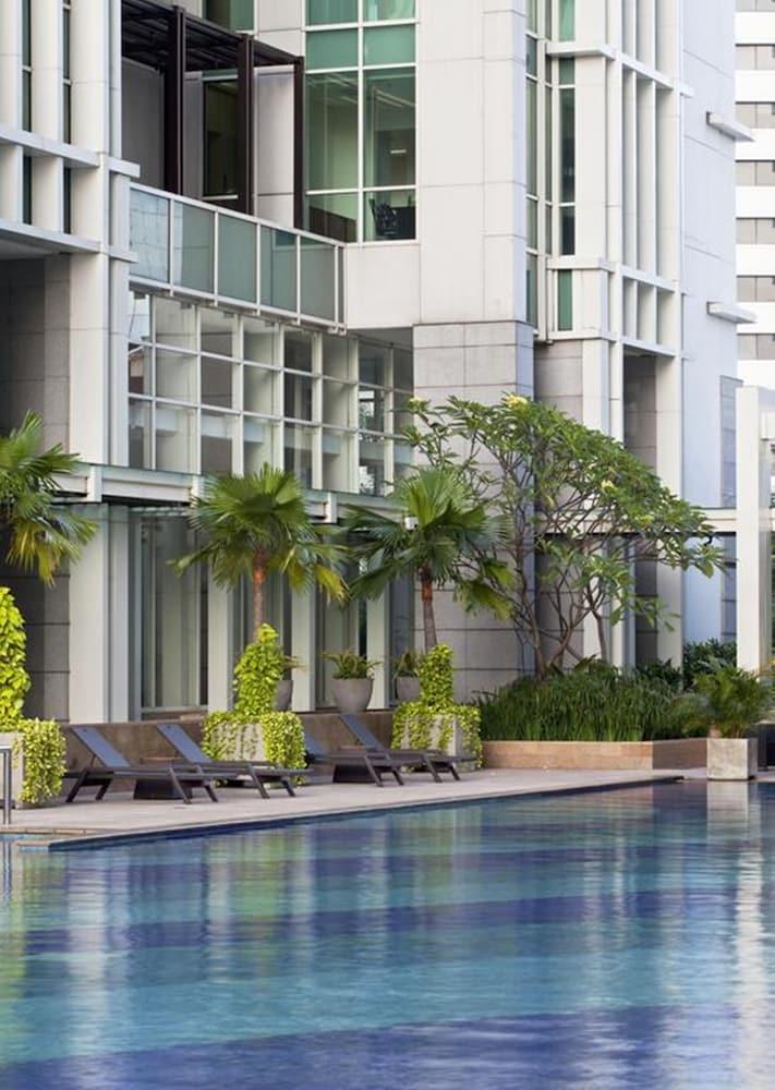Fraser Sudirman Aparthotel