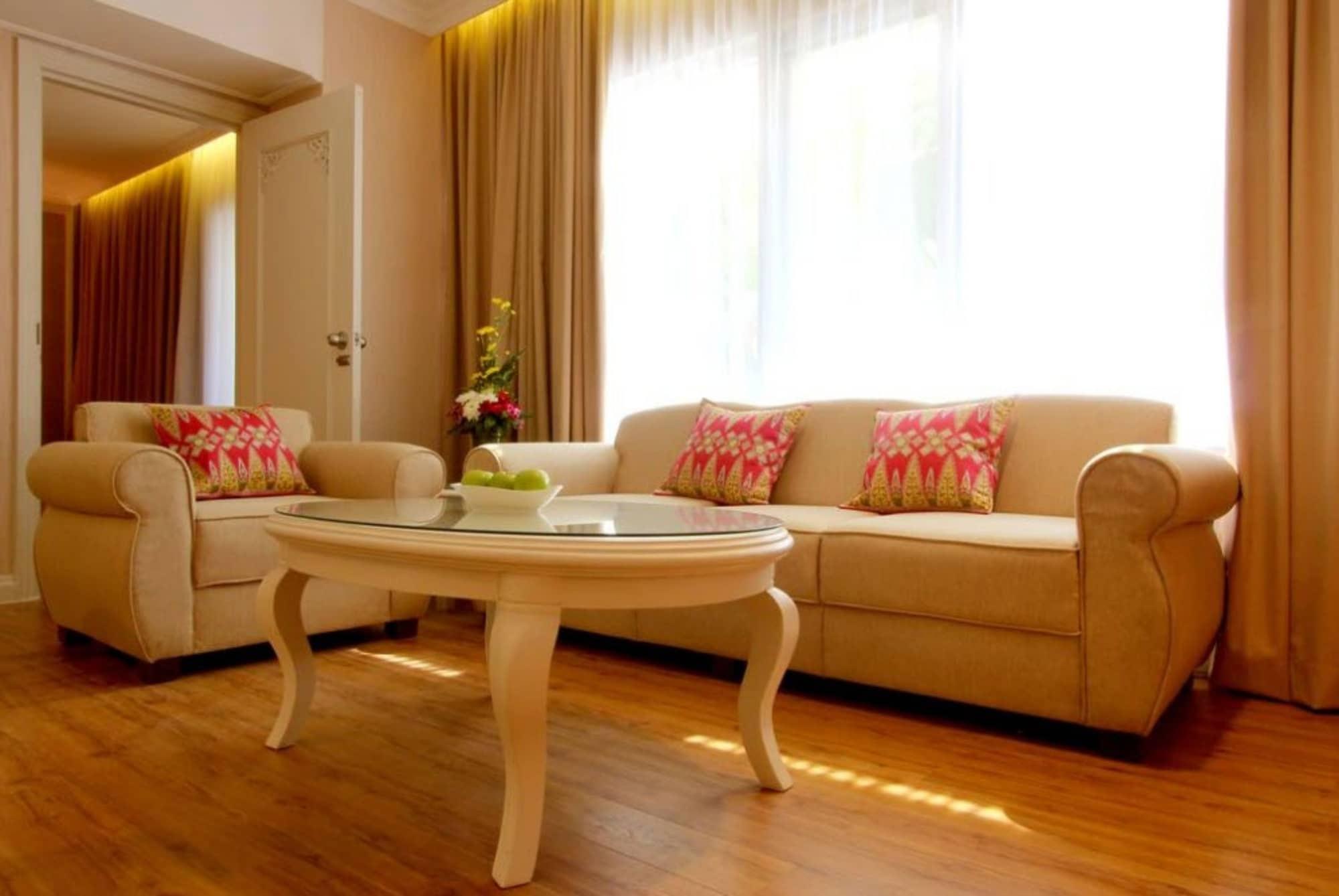 Hotel Kartika Chandra 4*