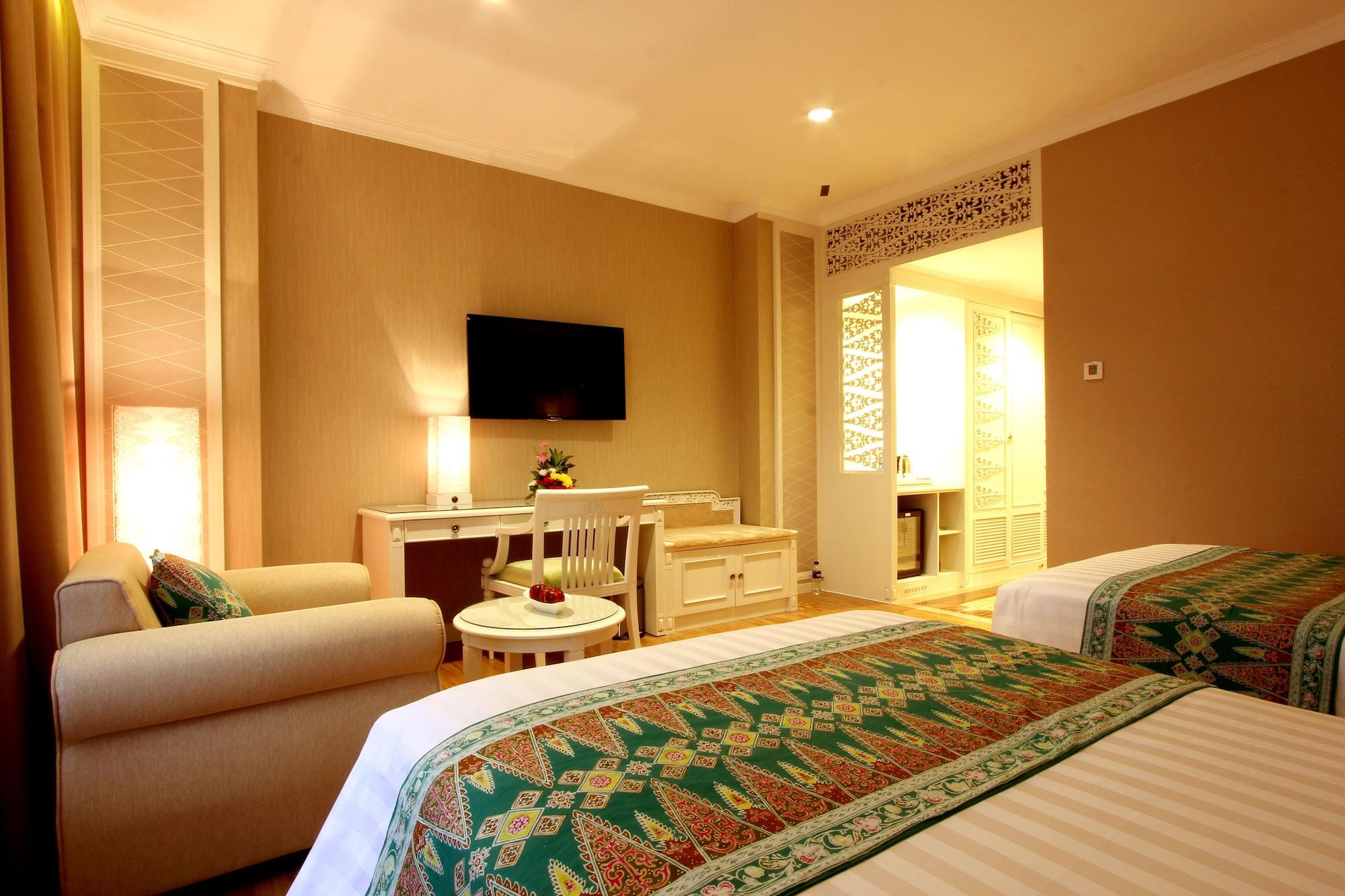 Kartika Chandra Hotel 4*