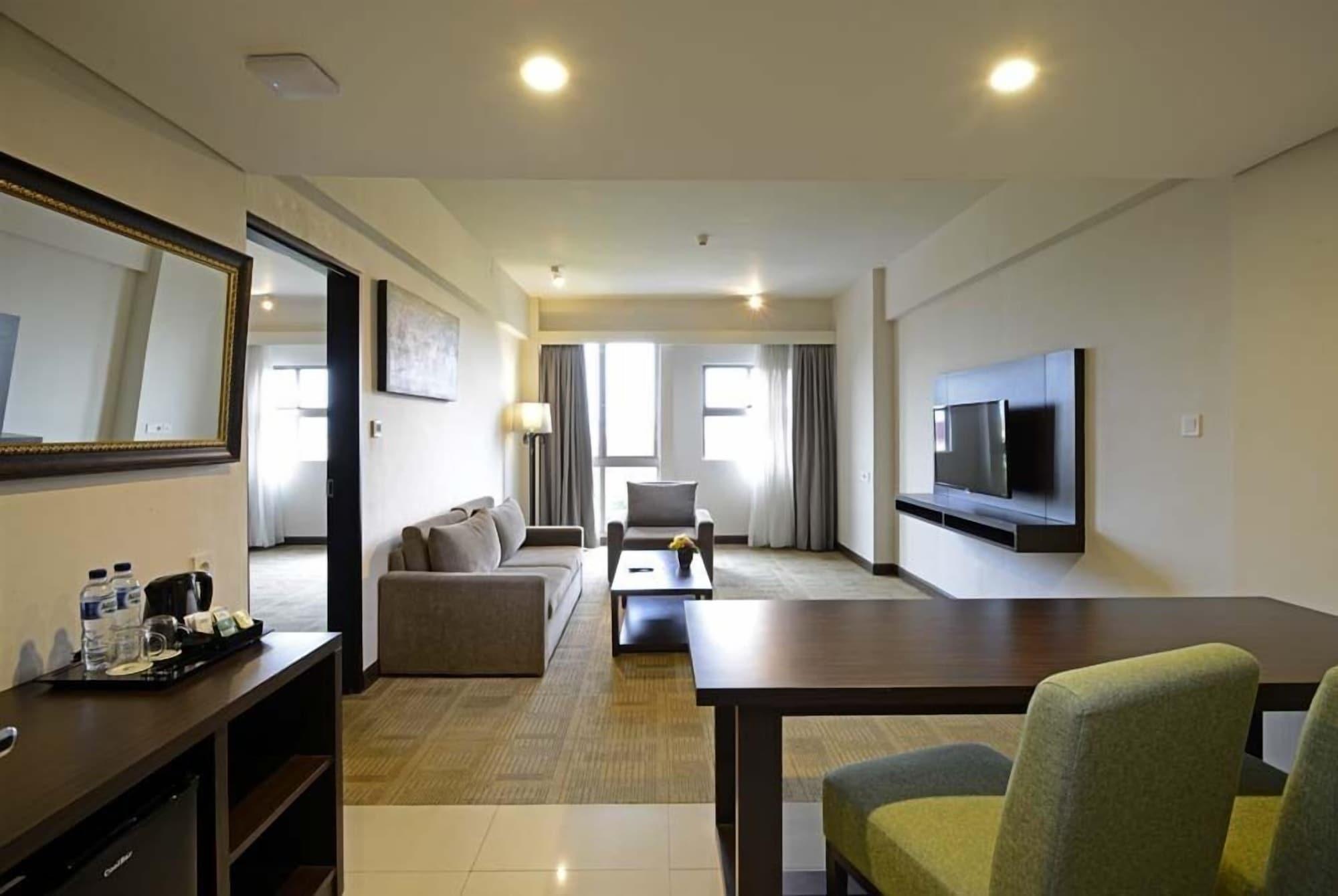Discovery Ancol Hotel 4*