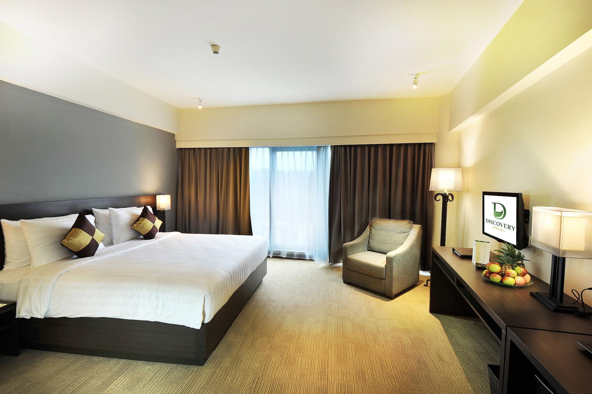 Hotel Discovery Ancol 4*