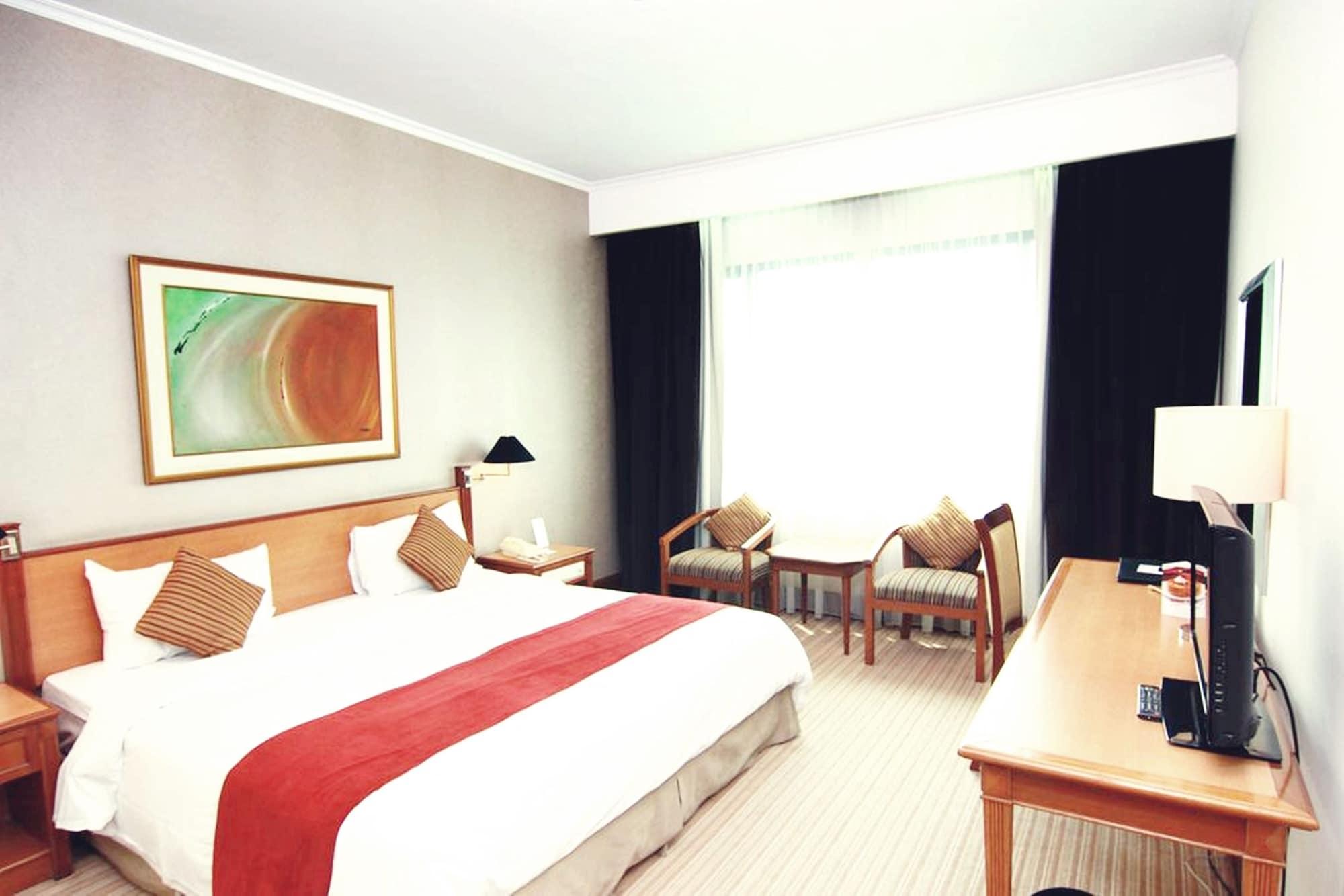 Menara Peninsula Hotel 4*