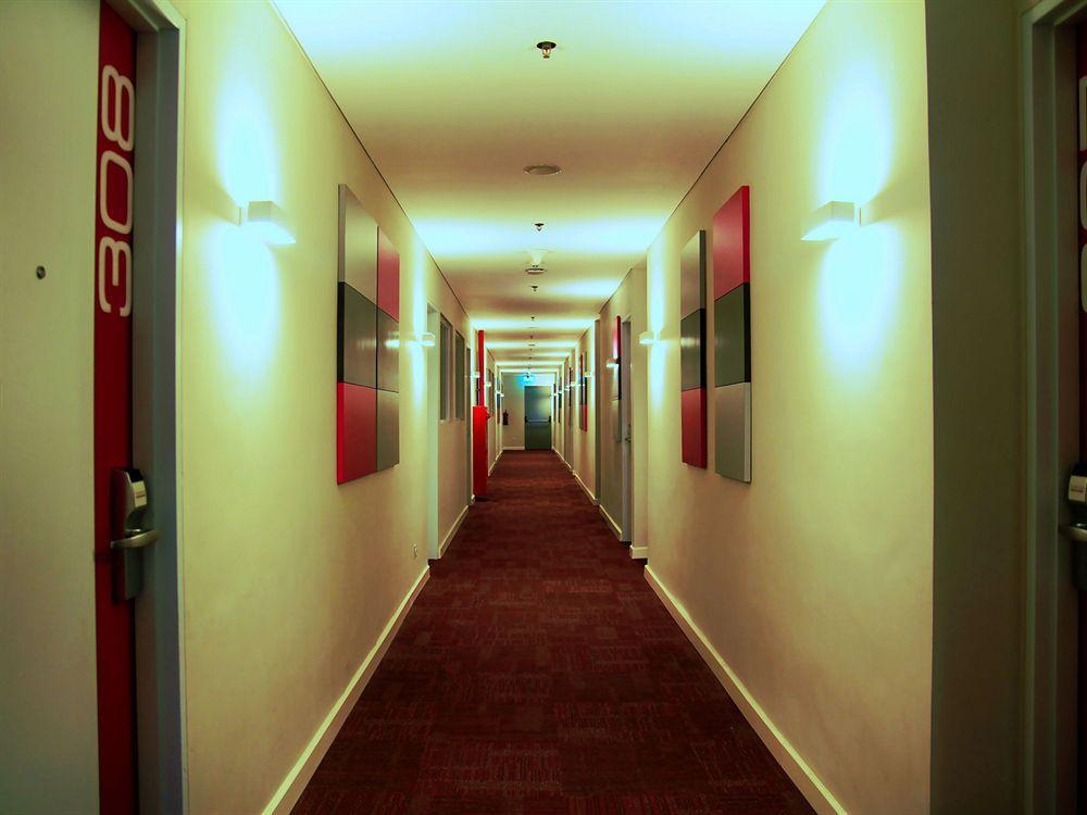 Hotel Favehotel Gatot Subroto 3*