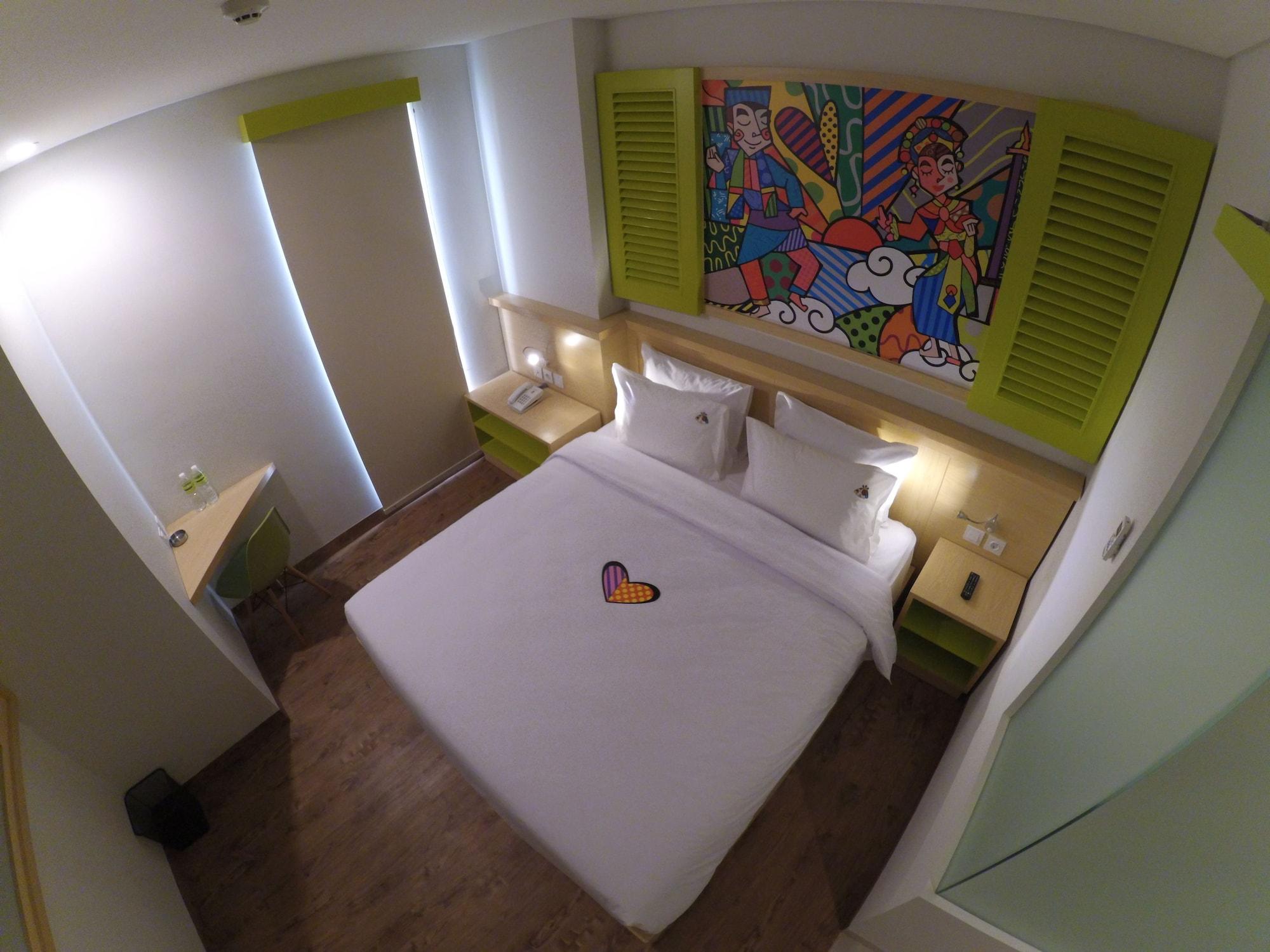 Maxonehotels.com At Kramat Hotel 3*