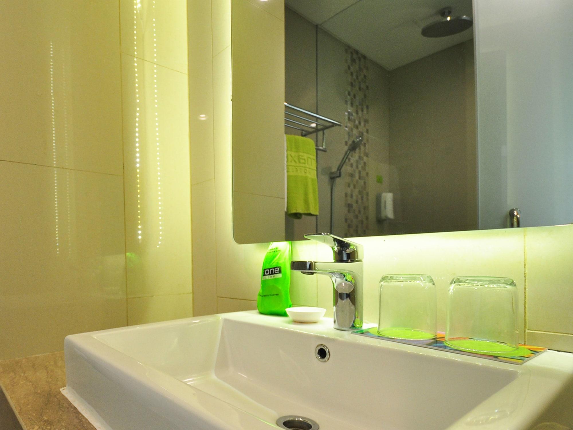 Maxonehotels.com At Kramat 3*