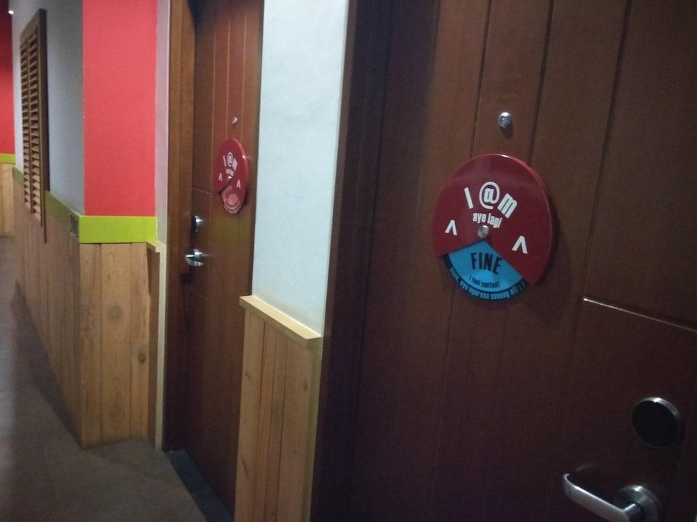 Hotel Maxonehotels.com At Kramat 3*