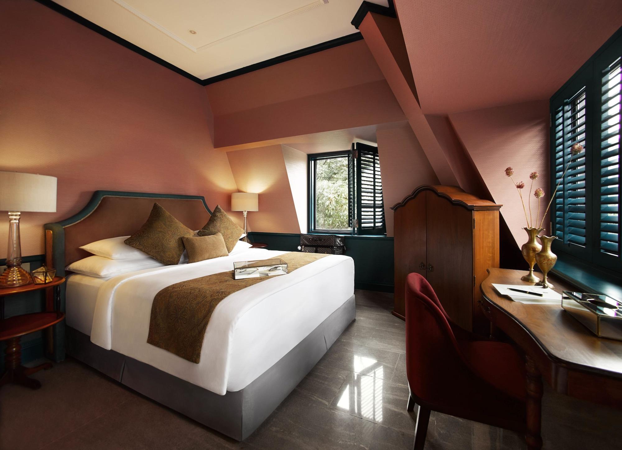 Hotel The Gunawarman 4*