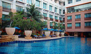 Ibis Styles Mangga Dua Square 3*