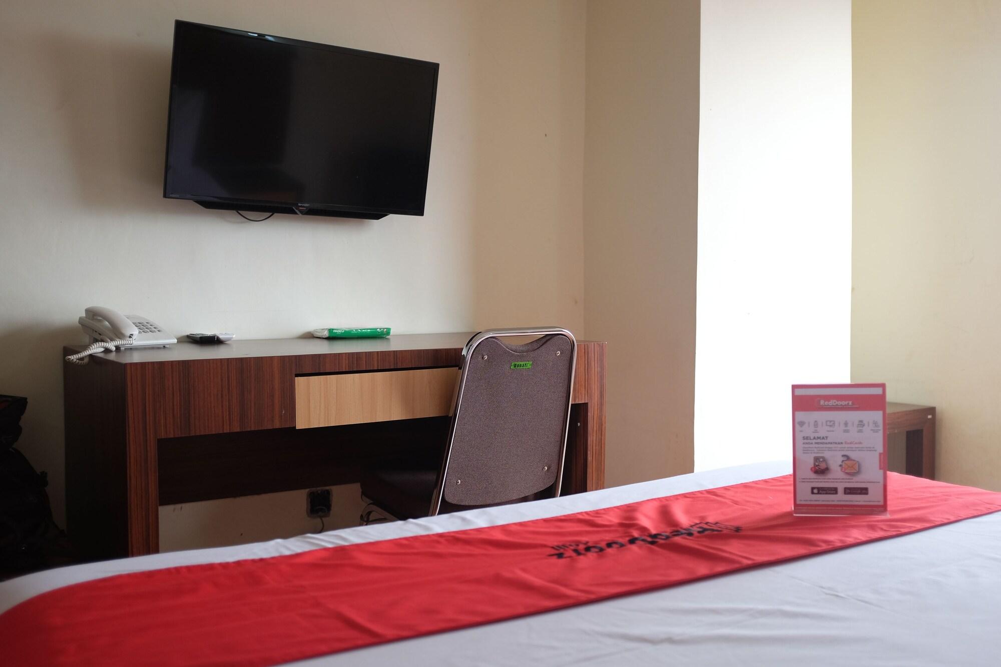 Reddoorz Near Senen Hotel 3*