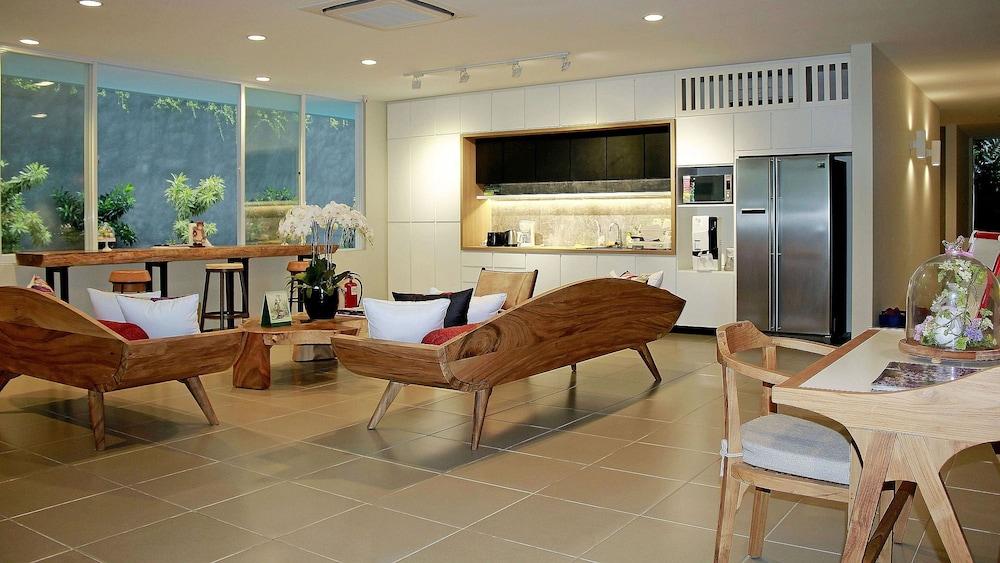 Zen Patra Kuningan Syariah Guest house 3*