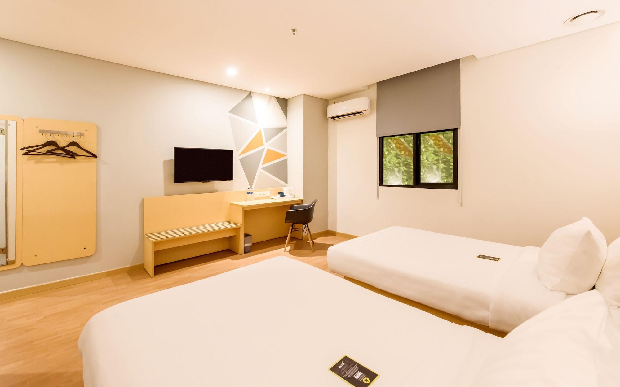 Juno Jatinegara Hotel