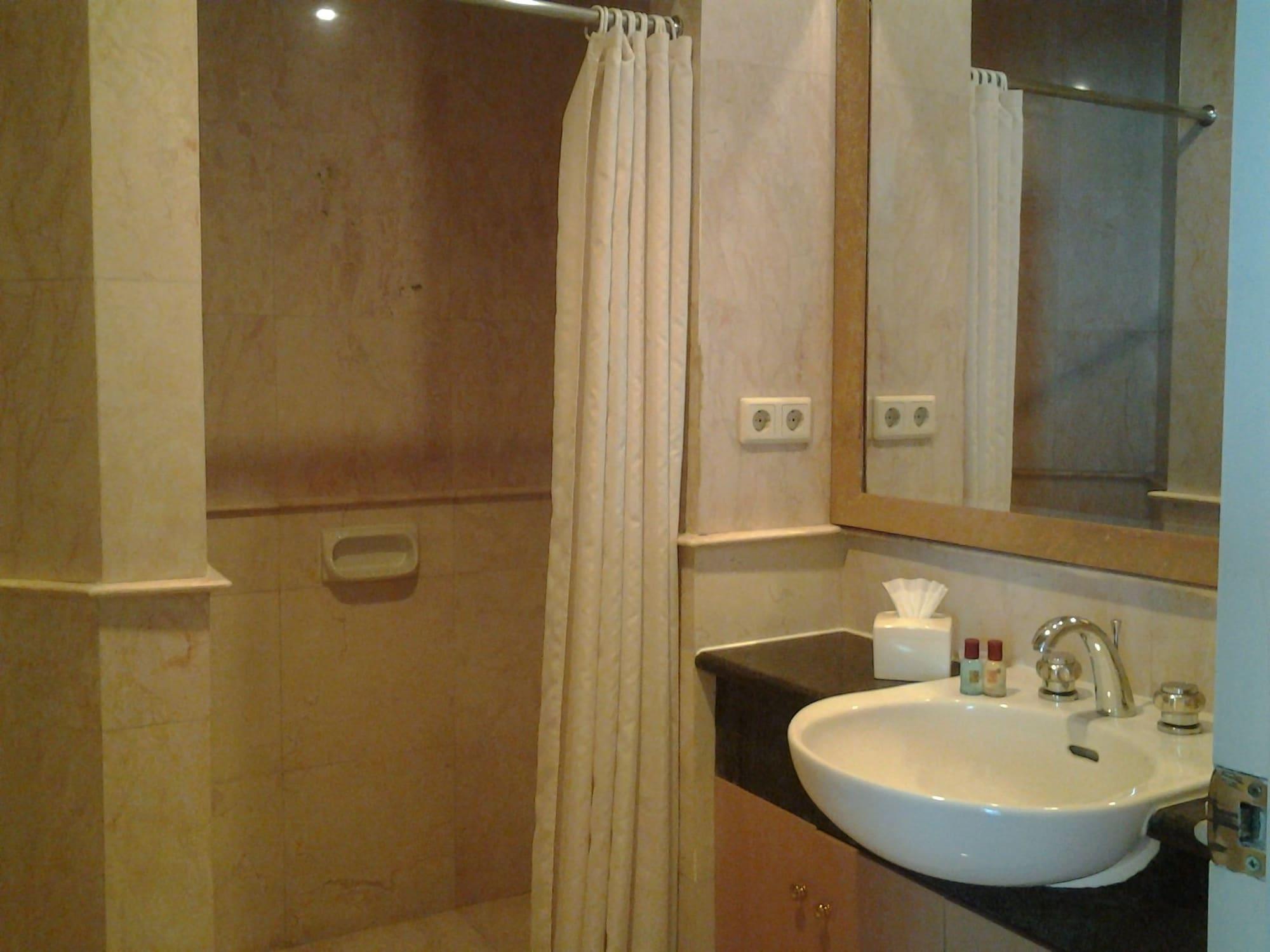 Batavia & Serviced 4* Jakarta