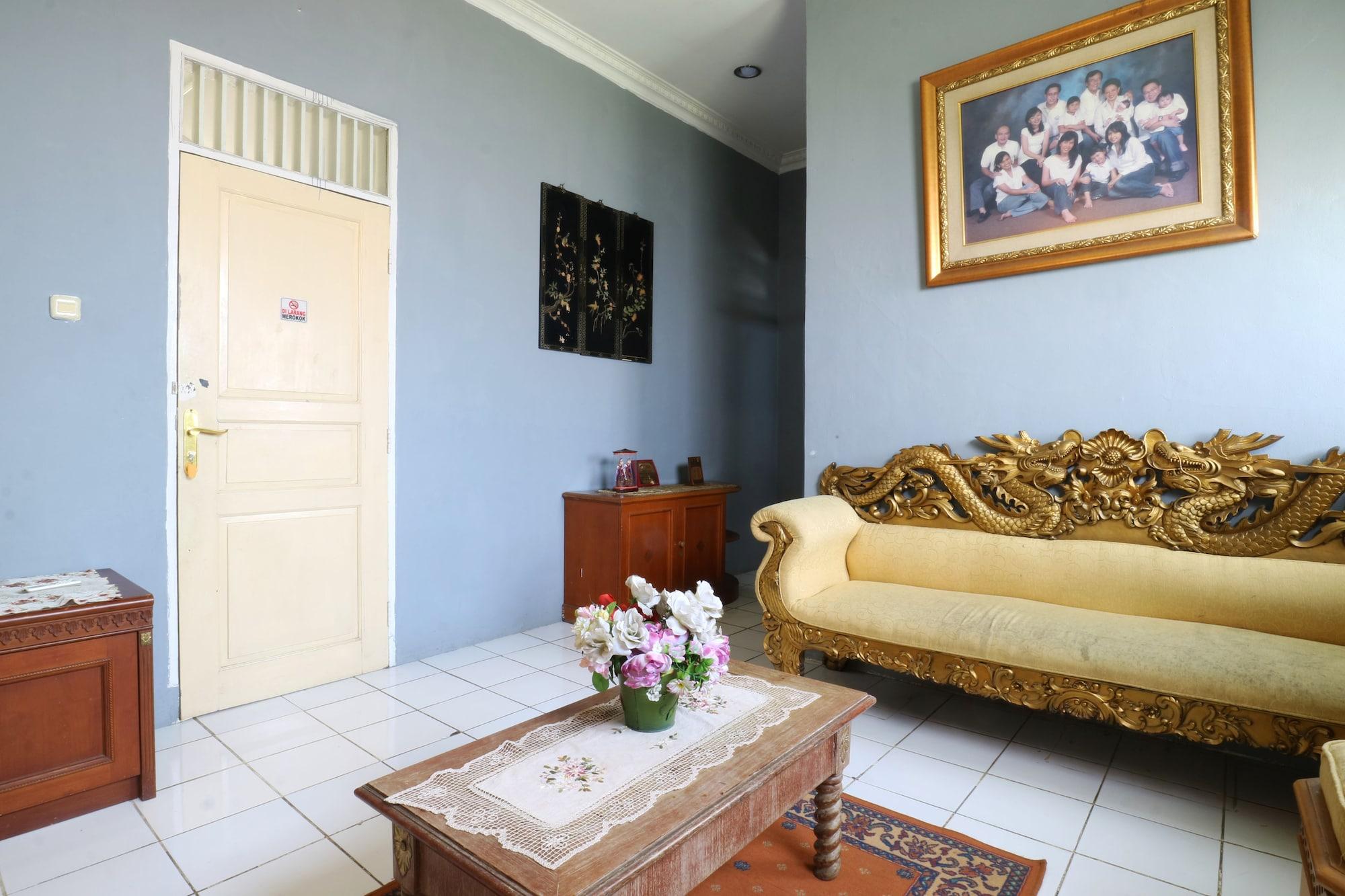 Sri Manganti Hotel 2*