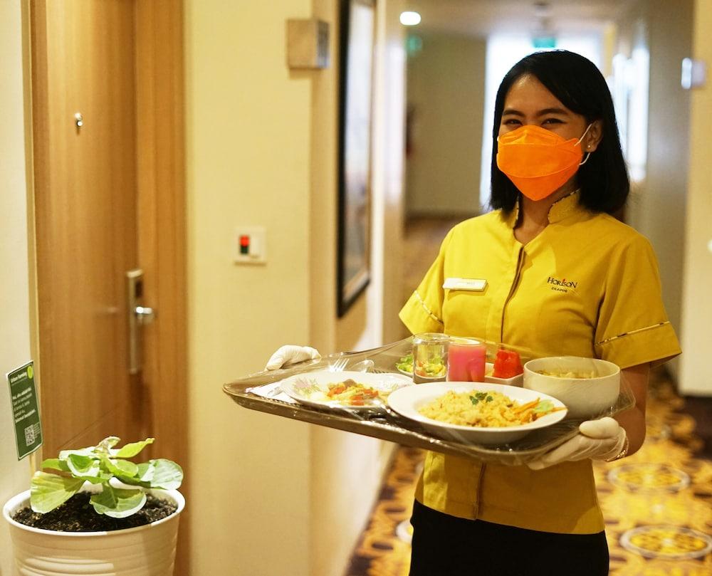 Hotel Horison Ciledug