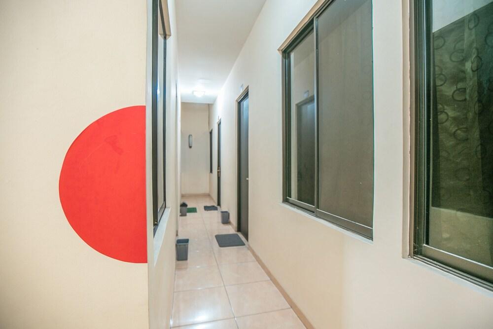 Oyo 122 Oekude Kost Jakarta