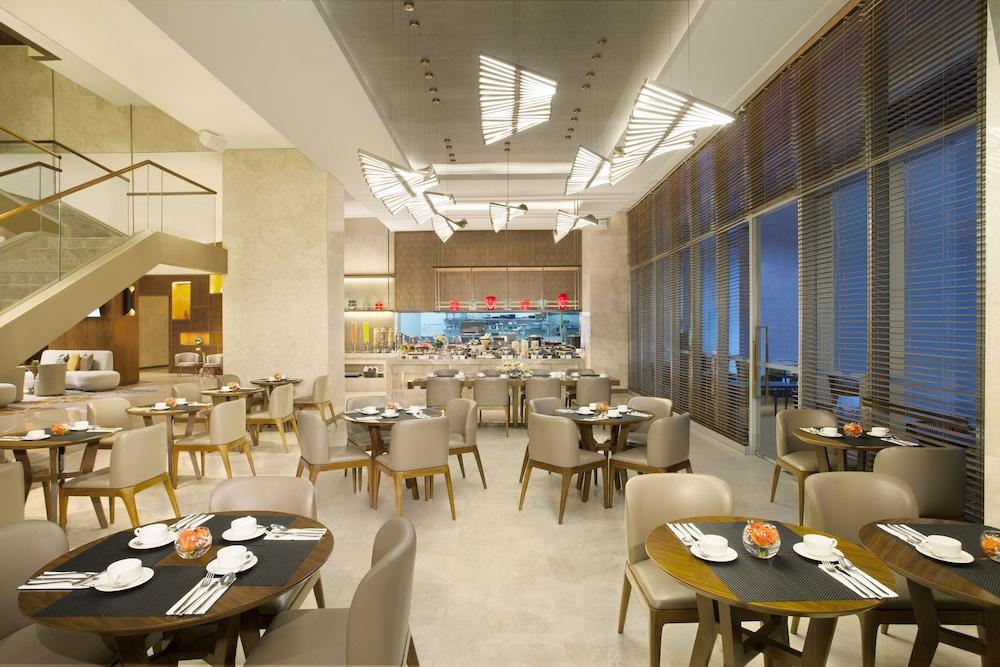 Hotel Ascott Sudirman 4*